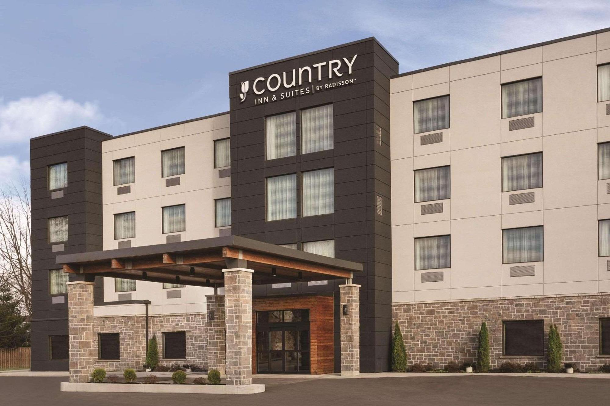 Country Inn & Suites By Radisson, Belleville, On Buitenkant foto