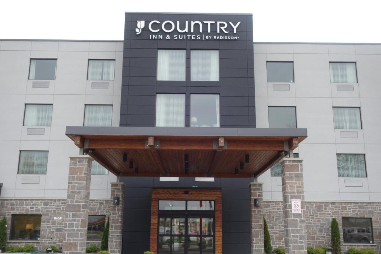 Country Inn & Suites By Radisson, Belleville, On Buitenkant foto